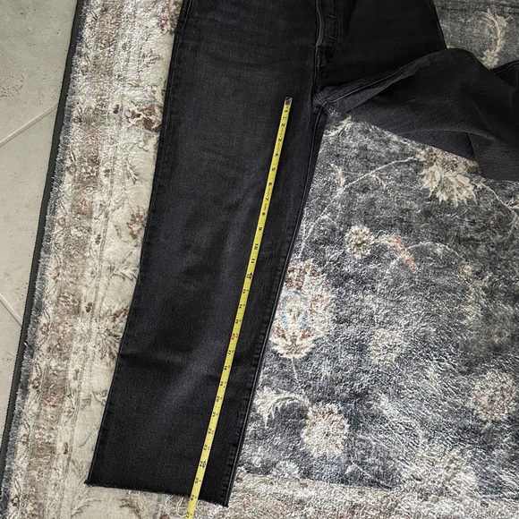 Levi's Ribcage Straight Black Jeans - Picture 2 of 5